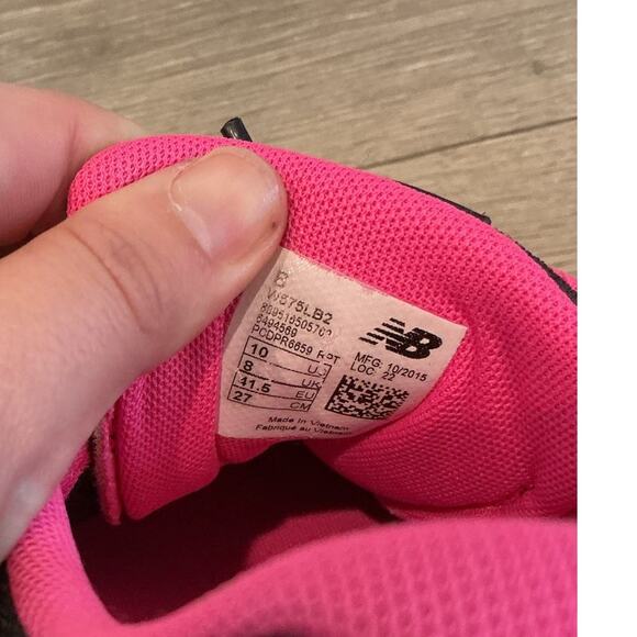 New Balance Womens Running Shoes 575 v2 US 10 41.5 Sneakers Black Pink Walking - Picture 2 of 8